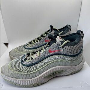 Nike Cosmic Unity 3 “Christmas” DV2757-003 Men’s Size 11.5 Shoes *Rip Used*